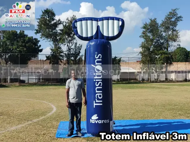 Totem inflável promocional lentes Transitions