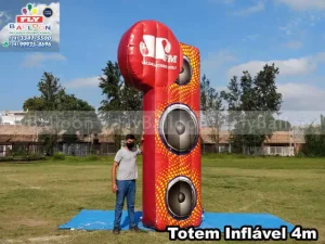 totem inflável promocional rádio jovem pan fm caldas novas